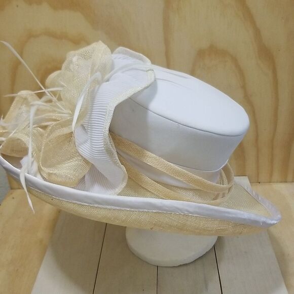 Elegant White and Cream Women's Hat By Aussie Austine Medium/Large - Picture 4 of 8